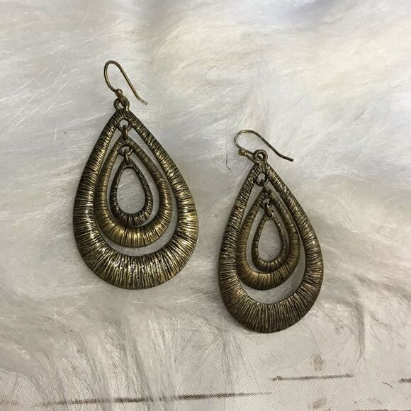 Kiam Family Earring Bronze Dangle Designer - Picture 4 of 10